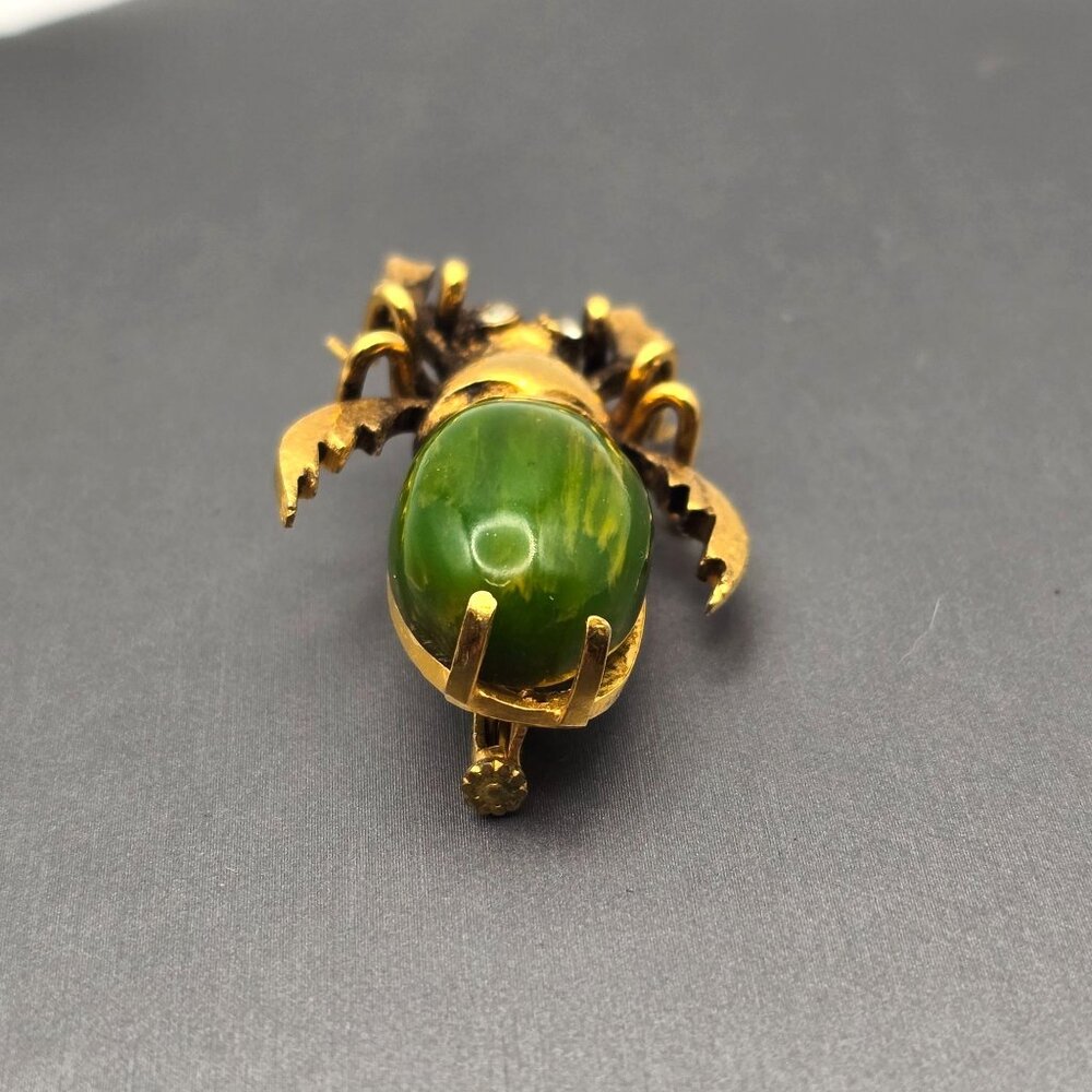 Art Deco Gold-Tone Beetle Brooch Green Bakelite Body Crystal Eyes Trombone Clasp - Picture 4 of 10